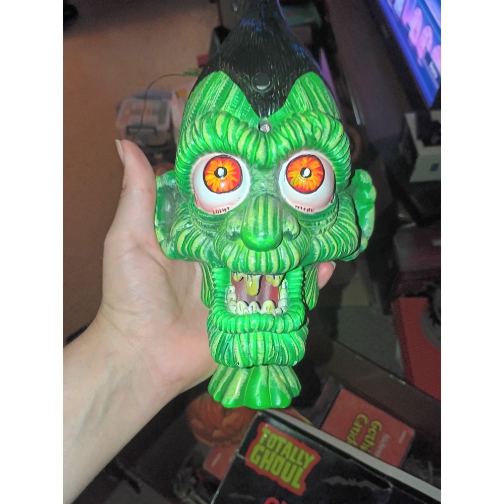 Gemmy Shrunken Head Animated Talking Halloween Zombie Witch Works Set Of 2